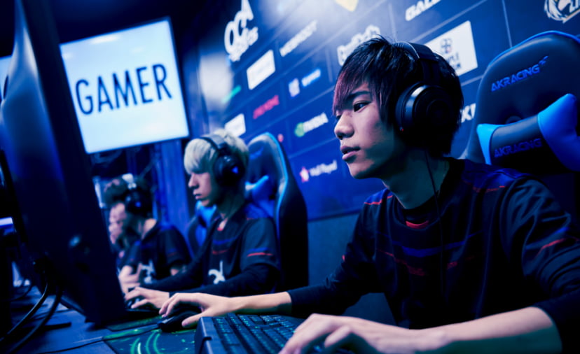 e-Sports・プロゲーマー専攻